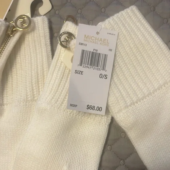 Michael Kors White Knit Gloves with Gold Accent - Picture 3 of 4